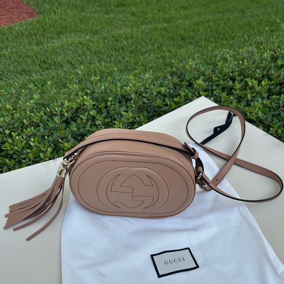 Gucci Tan Crossbody Bag with Embossed GG Logo and Tassel - Picture 1 of 8